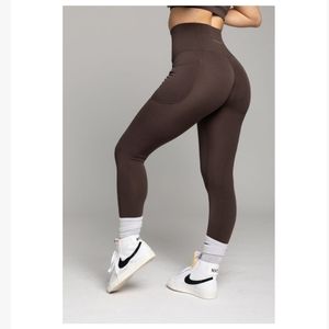 Brown Paragon Leggings (Sculptseam)